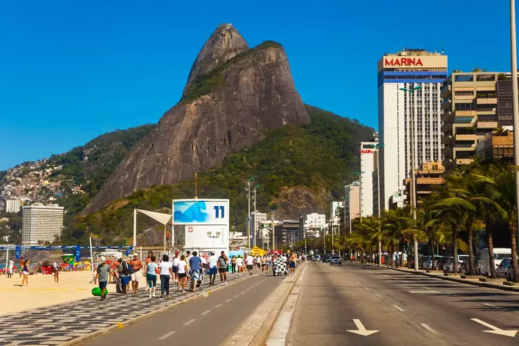 Praia do Leblon, no Rio de Janeiro: bairro é o mais caro da capital fluminense (Gonzalo Azumendi/Getty Images)